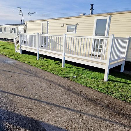 Hotel Three Jays Saint Osyth Exterior foto
