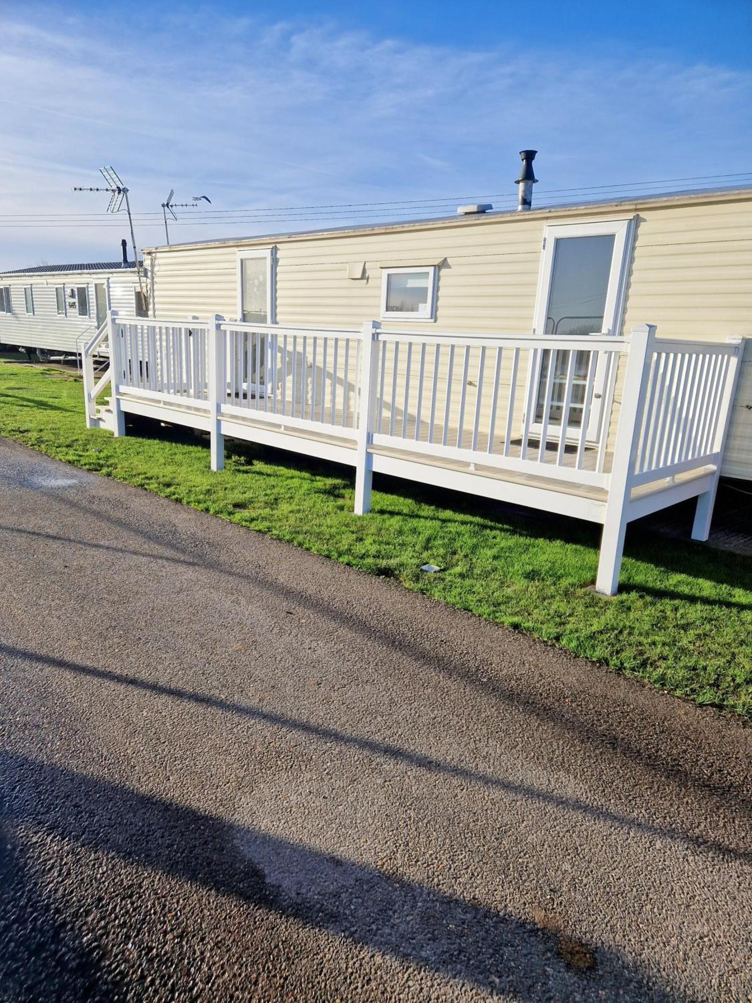 Hotel Three Jays Saint Osyth Exterior foto
